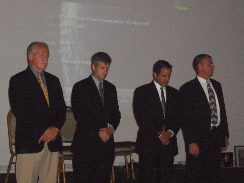 STS-119 Meeting 2009 12