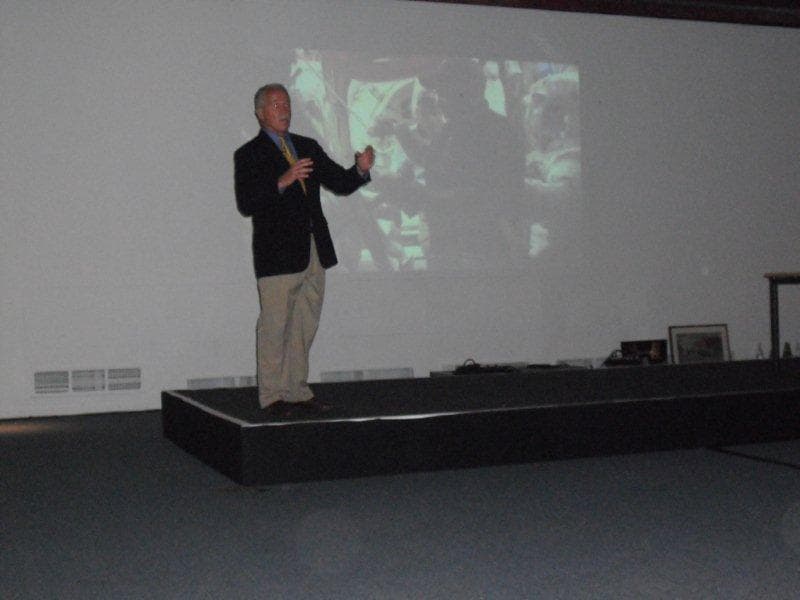 STS-119 Meeting 2009 27