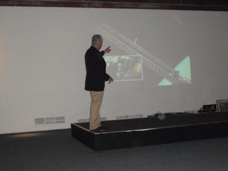 STS-119 Meeting 2009 29