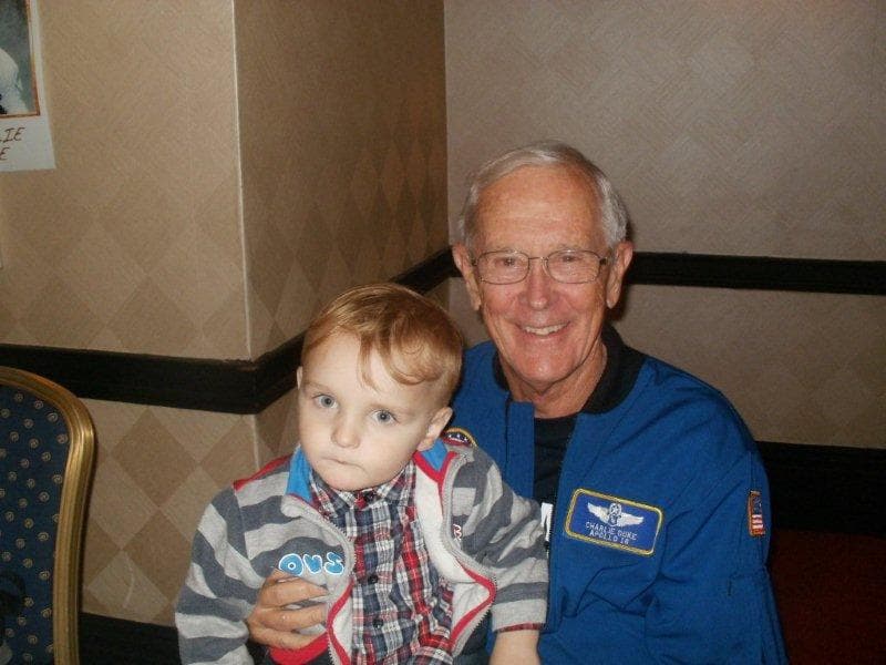 Autographica 2012 25