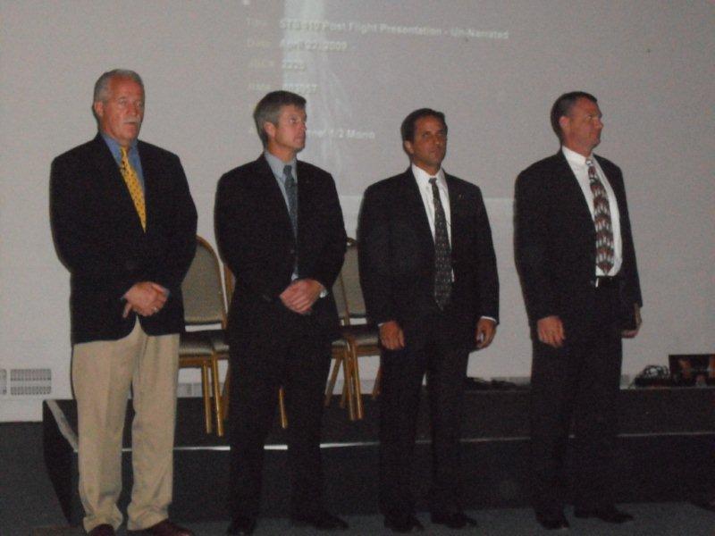 STS-119 Meeting 2009 2