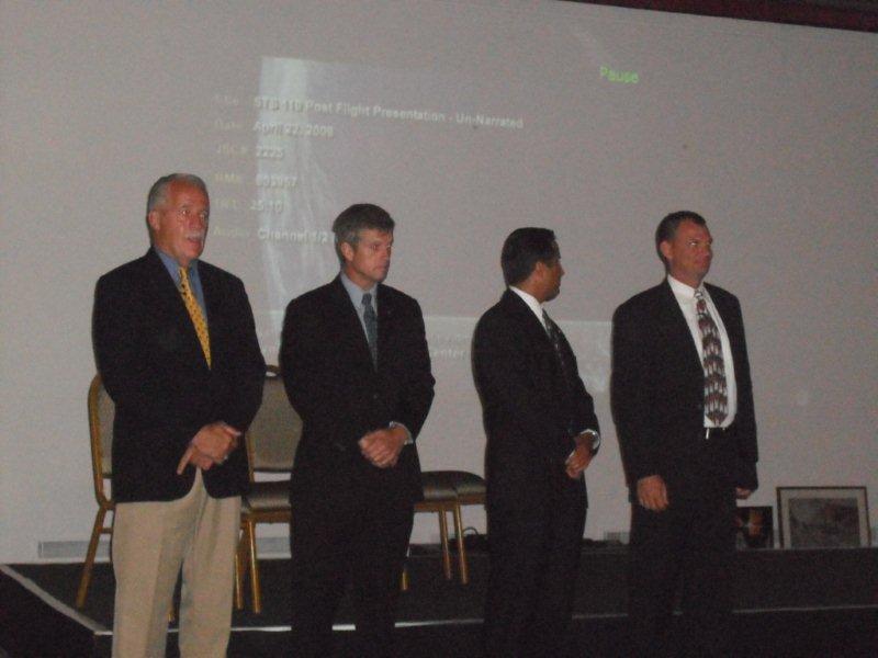 STS-119 Meeting 2009 9